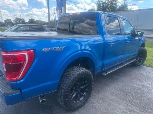 Velocity Blue Metallic 2021 Ford F-150 XLT