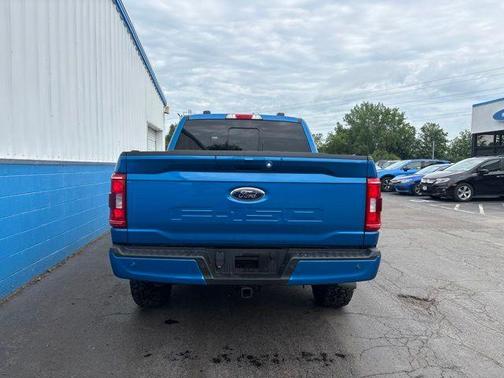 Velocity Blue Metallic 2021 Ford F-150 XLT