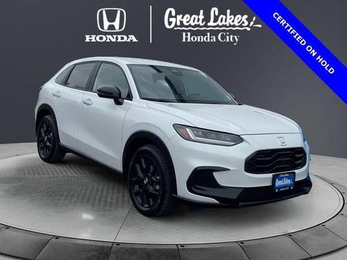 Platinum White Pearl 2023 Honda HR-V Sport