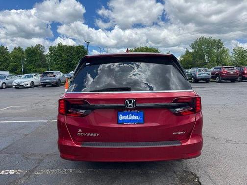 Radiant Red Metallic II 2023 Honda Odyssey Sport