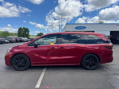 Radiant Red Metallic II 2023 Honda Odyssey Sport