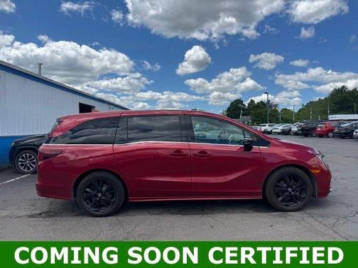 Radiant Red Metallic II 2023 Honda Odyssey Sport