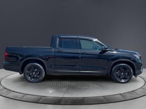 Crystal Black Pearl 2023 Honda Ridgeline Black Edition