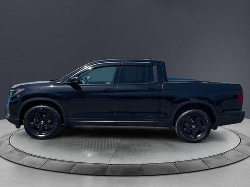 Crystal Black Pearl 2023 Honda Ridgeline Black Edition