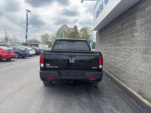 Crystal Black Pearl 2023 Honda Ridgeline Black Edition