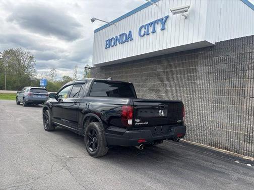 Crystal Black Pearl 2023 Honda Ridgeline Black Edition