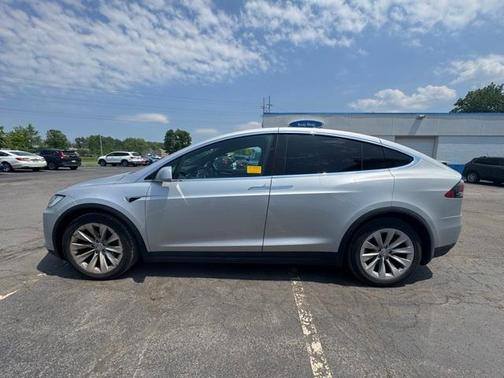 2017 Tesla Model X 75D