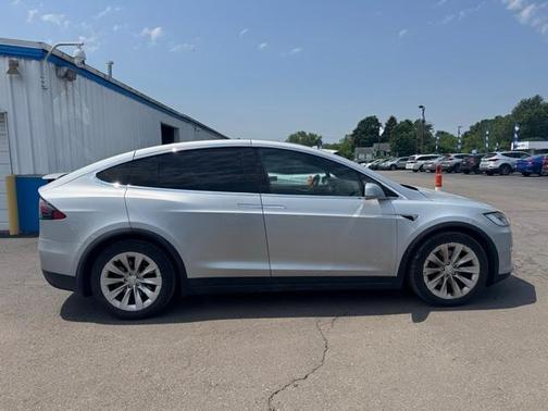 2017 Tesla Model X 75D