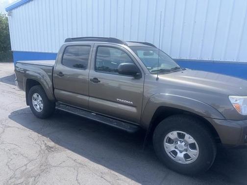 2015 Toyota Tacoma Base