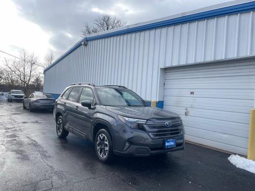 2025 Subaru Forester Premium