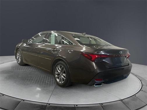 2019 Toyota Avalon XLE