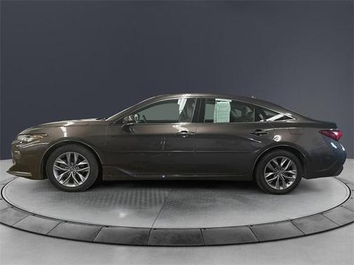 2019 Toyota Avalon XLE