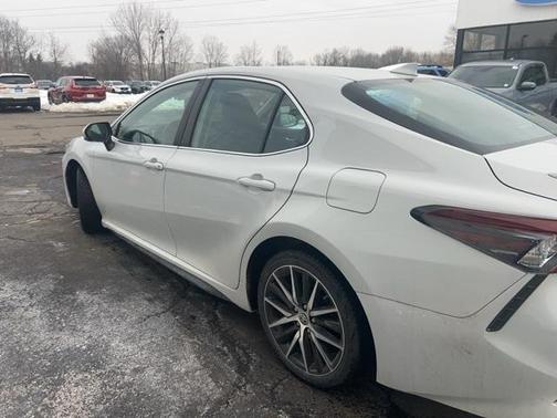 2023 Toyota Camry SE