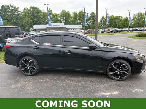 Black 2024 Nissan Altima 2.5 SR