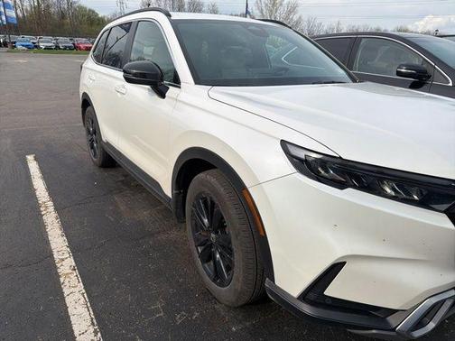 White 2024 Honda CR-V Hybrid Sport Touring