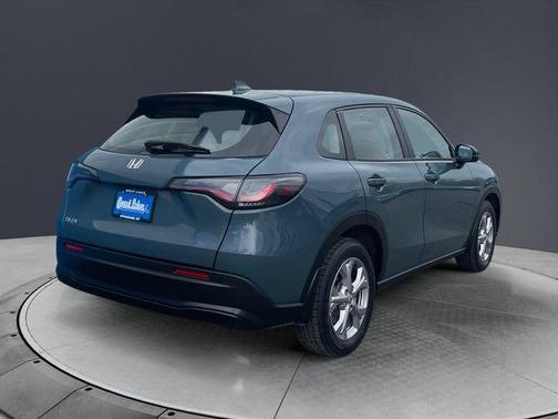 Pearl 2024 Honda HR-V LX