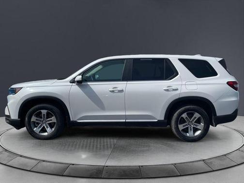 Platinum White Pearl 2024 Honda Pilot EX-L