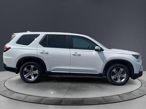 Platinum White Pearl 2024 Honda Pilot EX-L