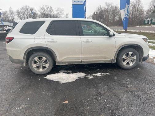 Platinum White Pearl 2024 Honda Pilot EX-L