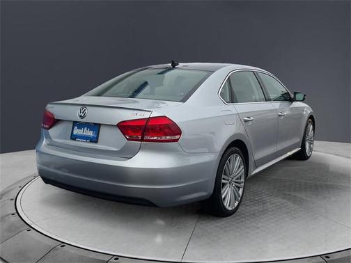 2015 Volkswagen Passat 1.8T Auto SE