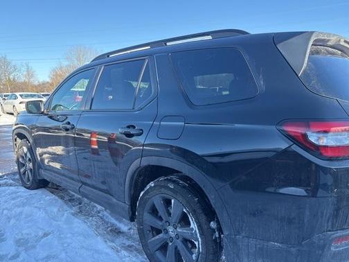 2023 Honda Pilot Sport