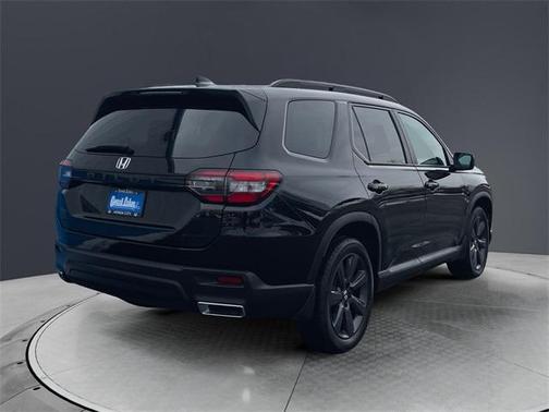 2023 Honda Pilot Sport