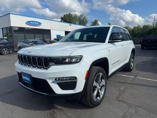 Bright White Clearcoat 2023 Jeep Grand Cherokee 4xe Base