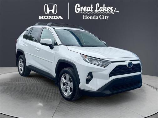 2020 Toyota RAV4 XLE
