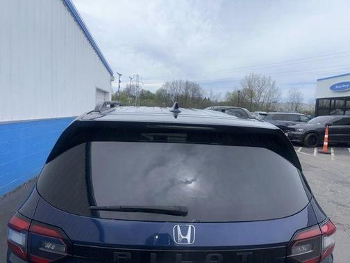 Obsidian Blue Pearl 2023 Honda Pilot Elite