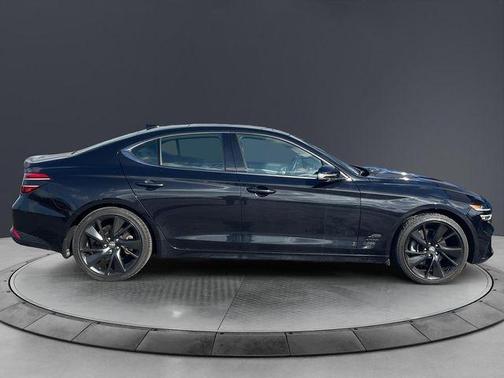 Vik Black 2023 Genesis G70 2.0T