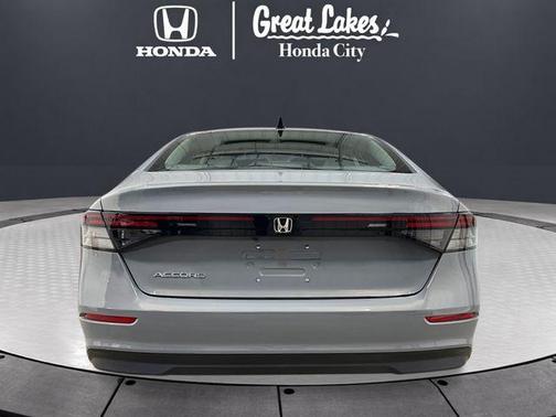Urban Gray Pearl 2026 Honda Accord SE