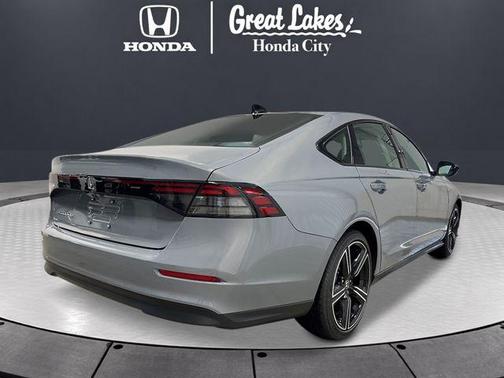 Urban Gray Pearl 2026 Honda Accord SE