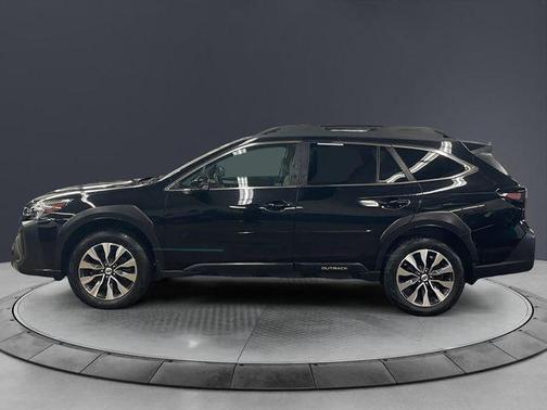 Crystal Black Silica 2024 Subaru Outback Limited