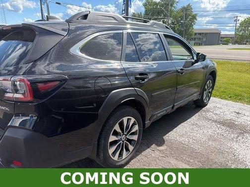 Crystal Black Silica 2024 Subaru Outback Limited