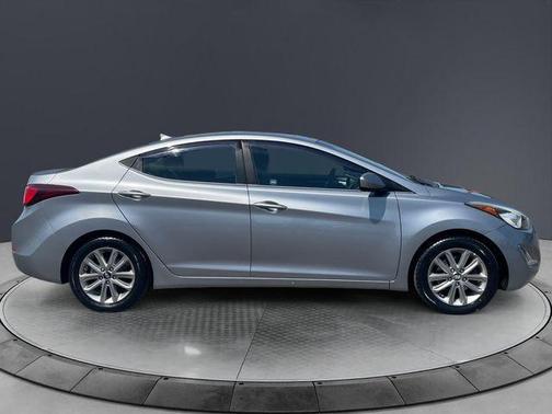 Shale Gray Metallic 2015 Hyundai ELANTRA SE