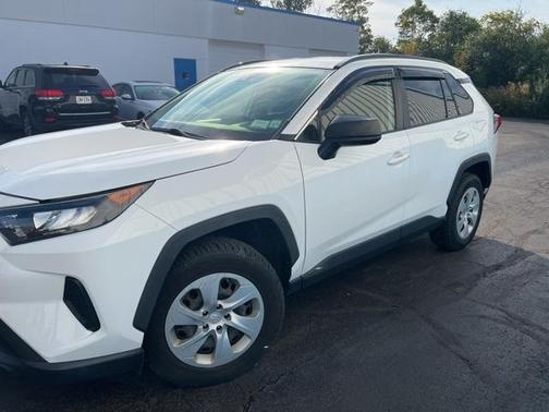2019 Toyota RAV4 LE