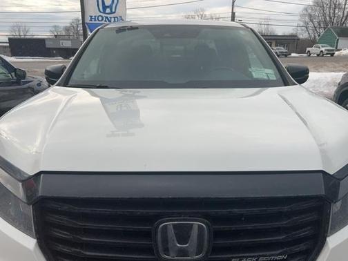 2022 Honda Ridgeline Black Edition