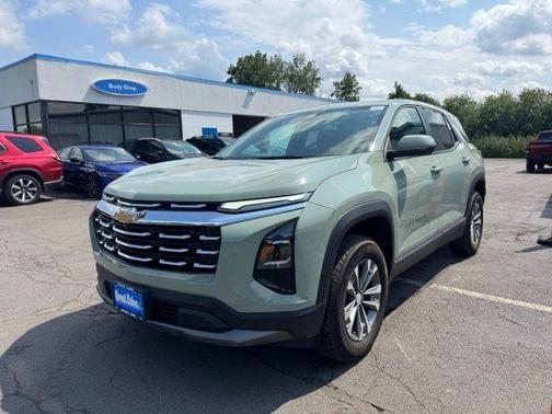 Green 2025 Chevrolet Equinox LT