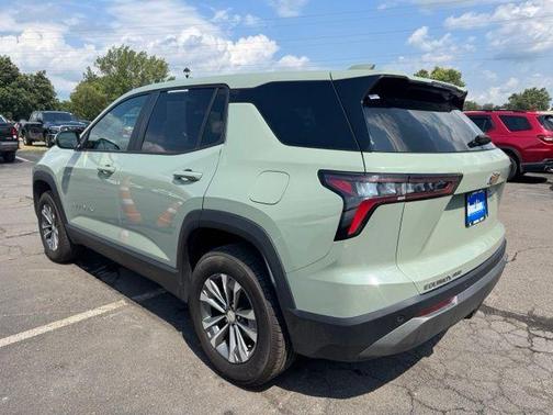 Green 2025 Chevrolet Equinox LT