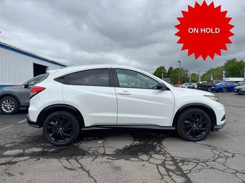 Platinum White Pearl 2022 Honda HR-V Sport