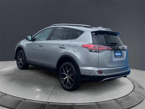 2017 Toyota RAV4 SE