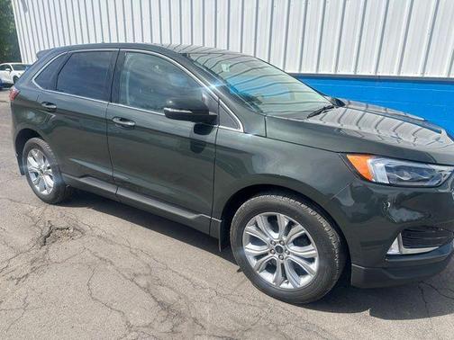Forged Green Metallic 2023 Ford Edge Titanium