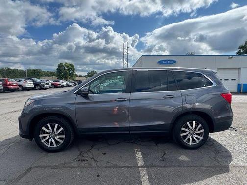 Gray 2021 Honda Pilot EX