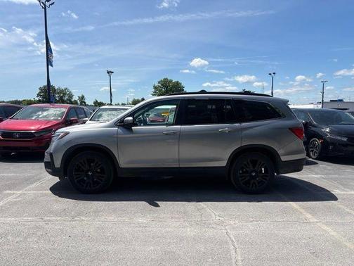 Lunar Silver Metallic 2021 Honda Pilot Special Edition