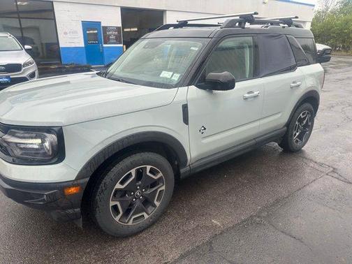 Cactus Green / Gray 2022 Ford Bronco Sport Outer Banks