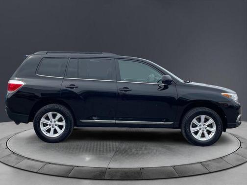 Black 2013 Toyota Highlander Base Plus
