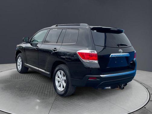 Black 2013 Toyota Highlander Base Plus