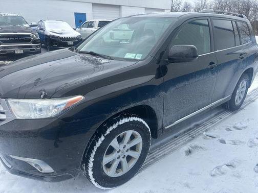 Black 2013 Toyota Highlander Base Plus