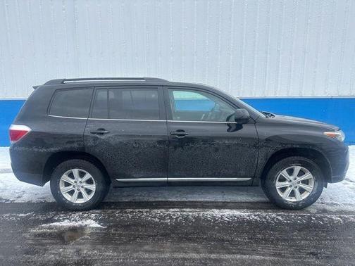 Black 2013 Toyota Highlander Base Plus