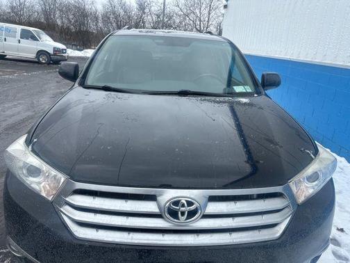 Black 2013 Toyota Highlander Base Plus